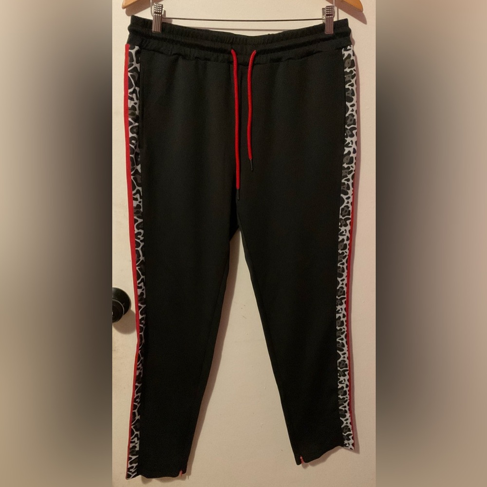 Bushwick Industries Men’s Black Joggers with Leopard Print strip size L